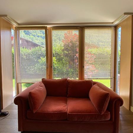 An Apartment In A Modern Swiss Chalet Iseltwald Zewnętrze zdjęcie