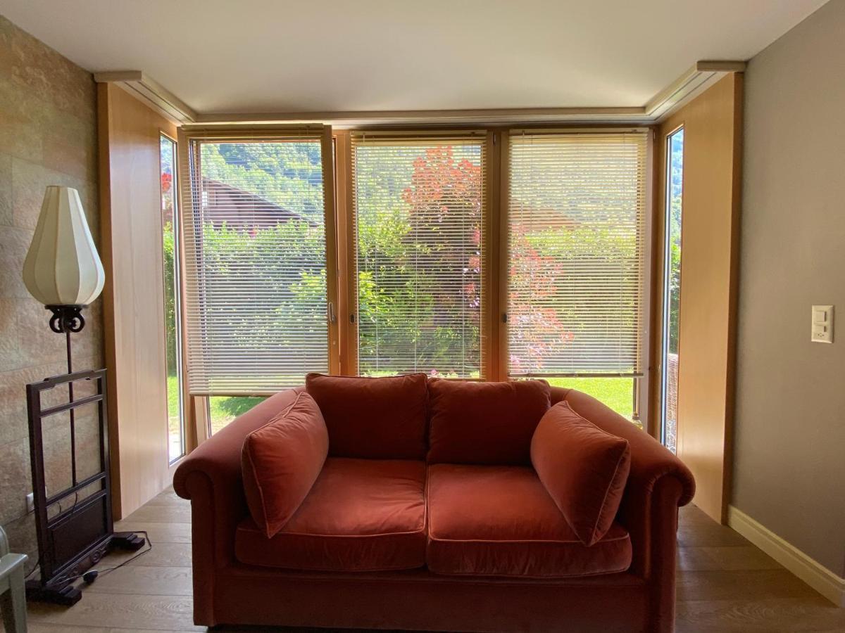 An Apartment In A Modern Swiss Chalet Iseltwald Zewnętrze zdjęcie