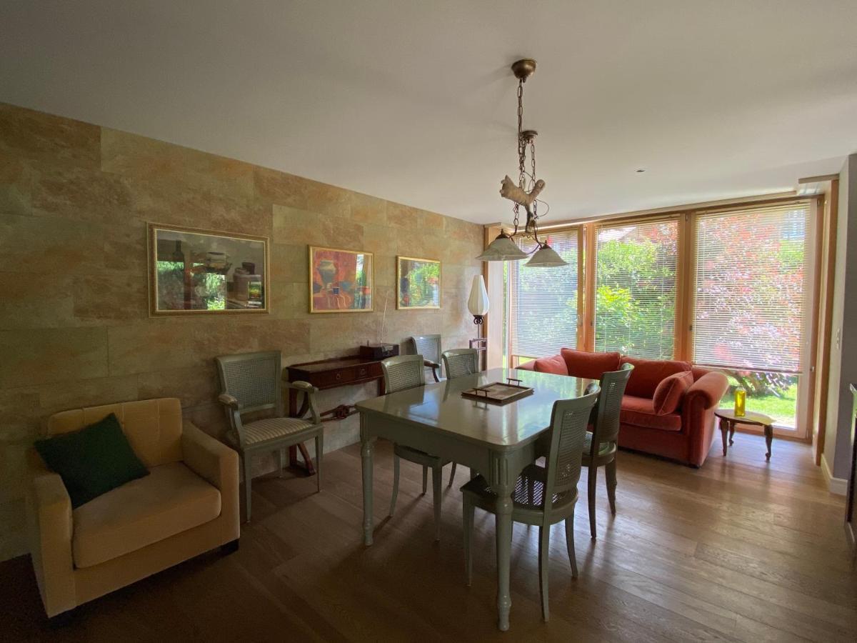 An Apartment In A Modern Swiss Chalet Iseltwald Zewnętrze zdjęcie