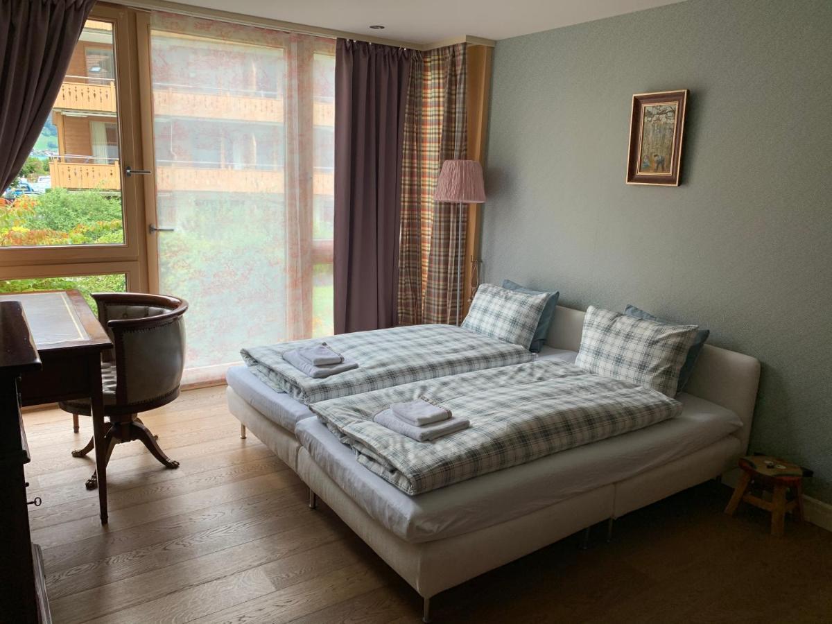 An Apartment In A Modern Swiss Chalet Iseltwald Zewnętrze zdjęcie